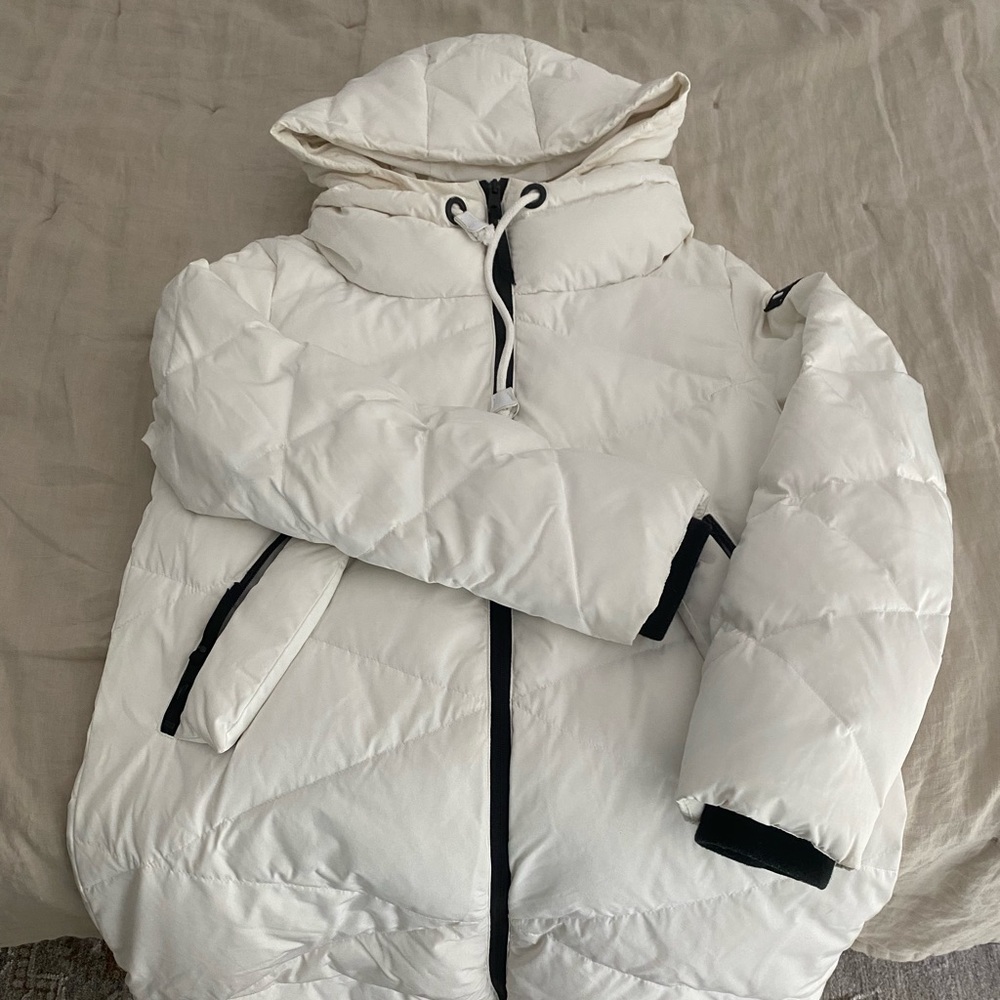 White winter ❄️ puffer